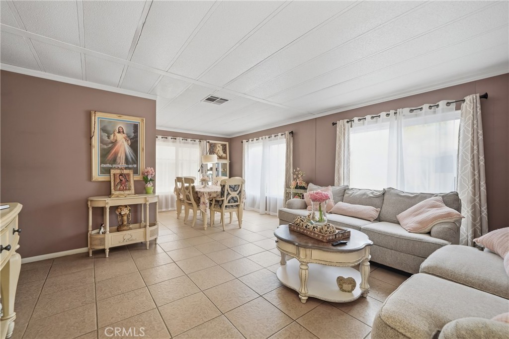 12400 Cypress 11
