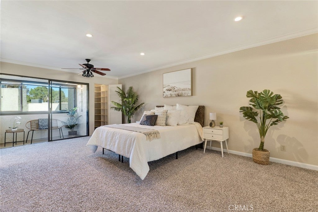 1008 W Riverside Drive 34