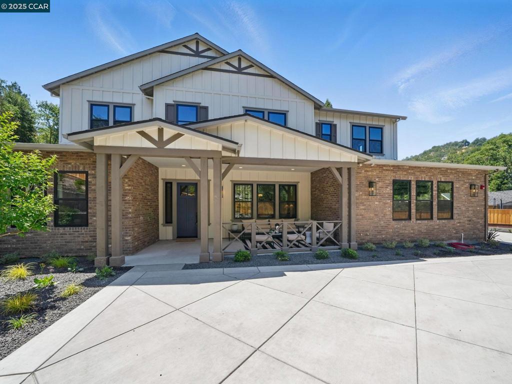 180 Castle Hill Ranch