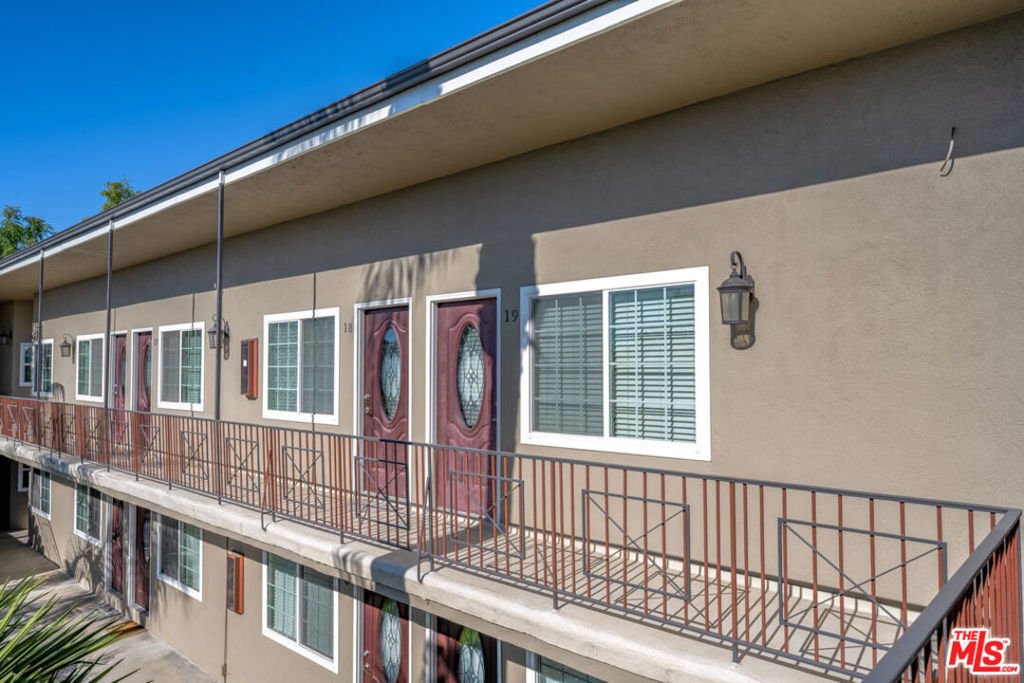 Properties 3 276 S Sierra Madre Boulevard