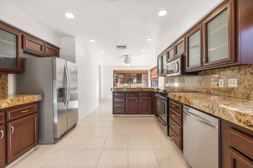 Los Lagos - Residential