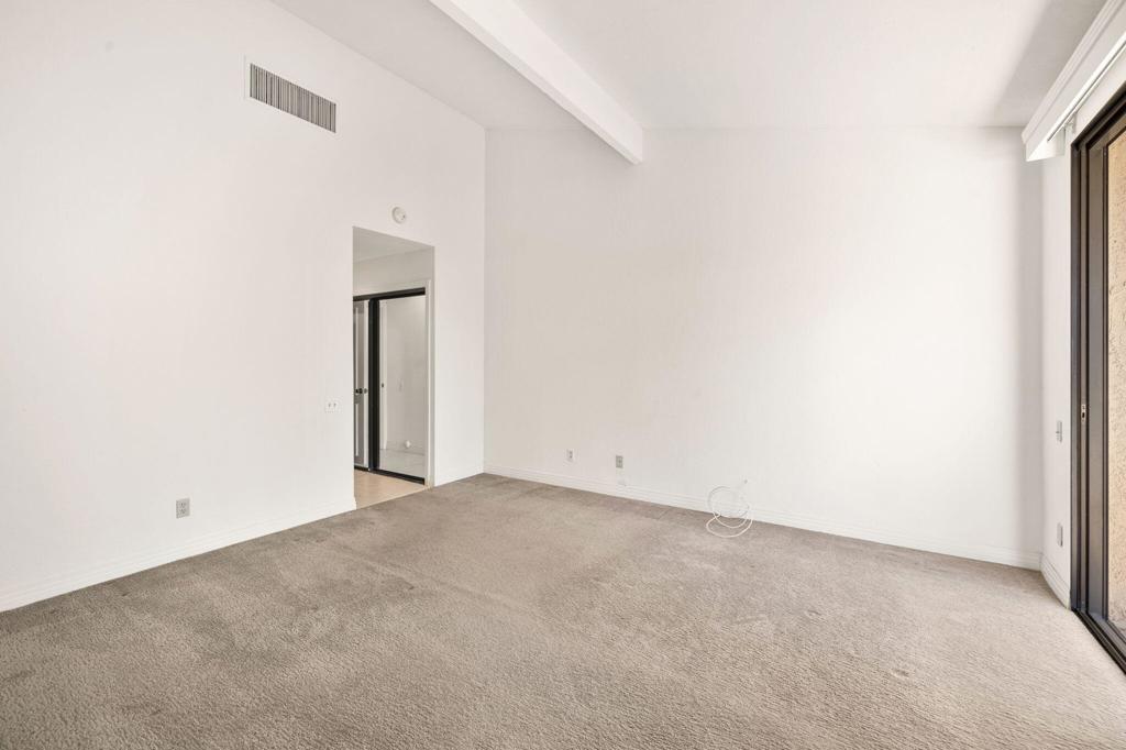 Los Lagos - Residential