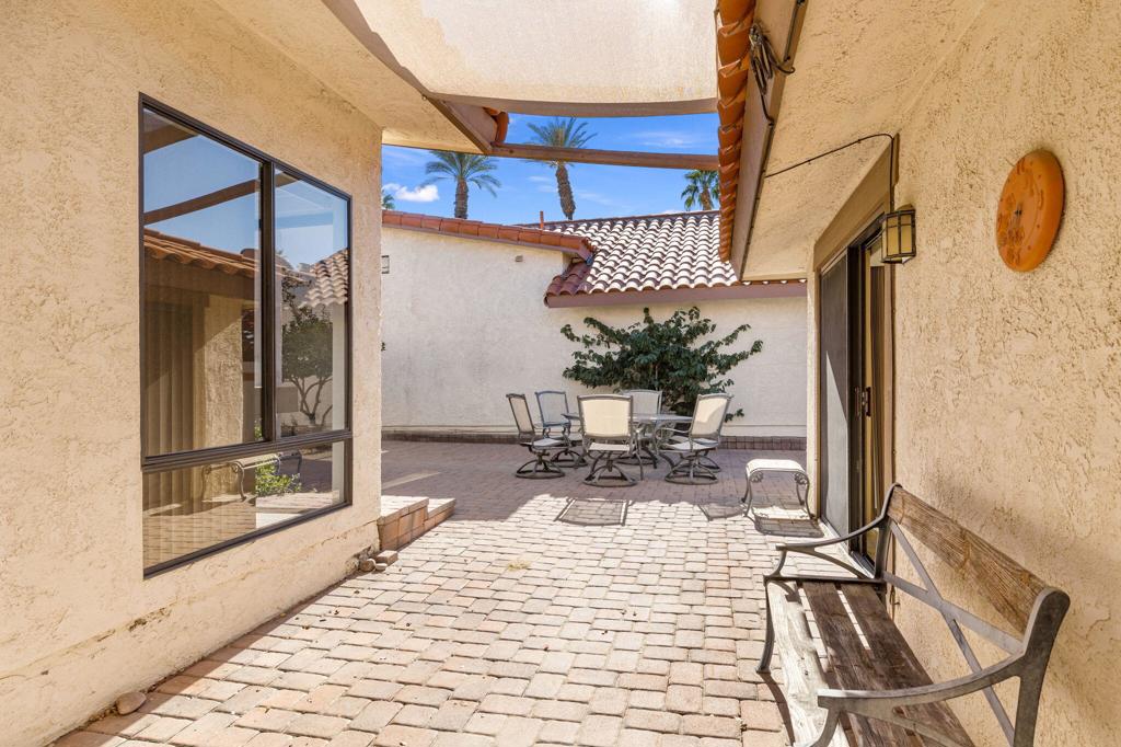 Los Lagos - Residential