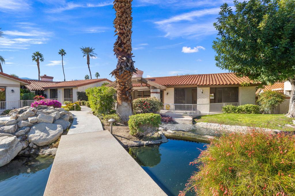 Los Lagos - Residential