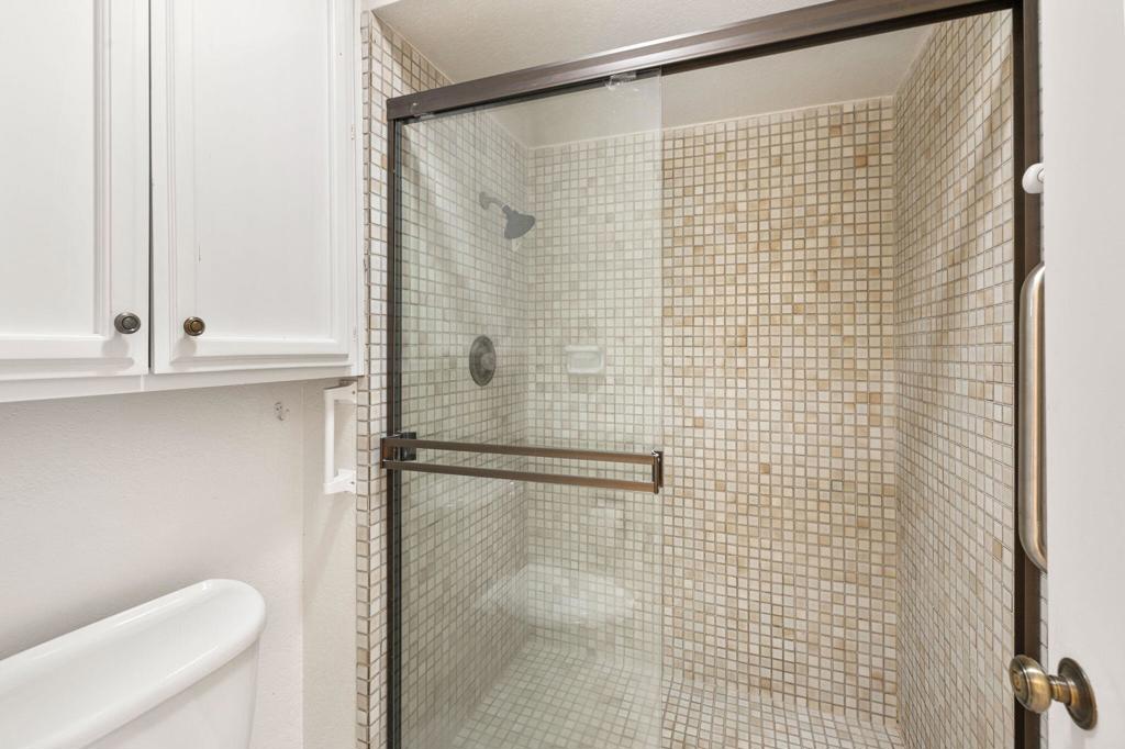 Los Lagos - Residential