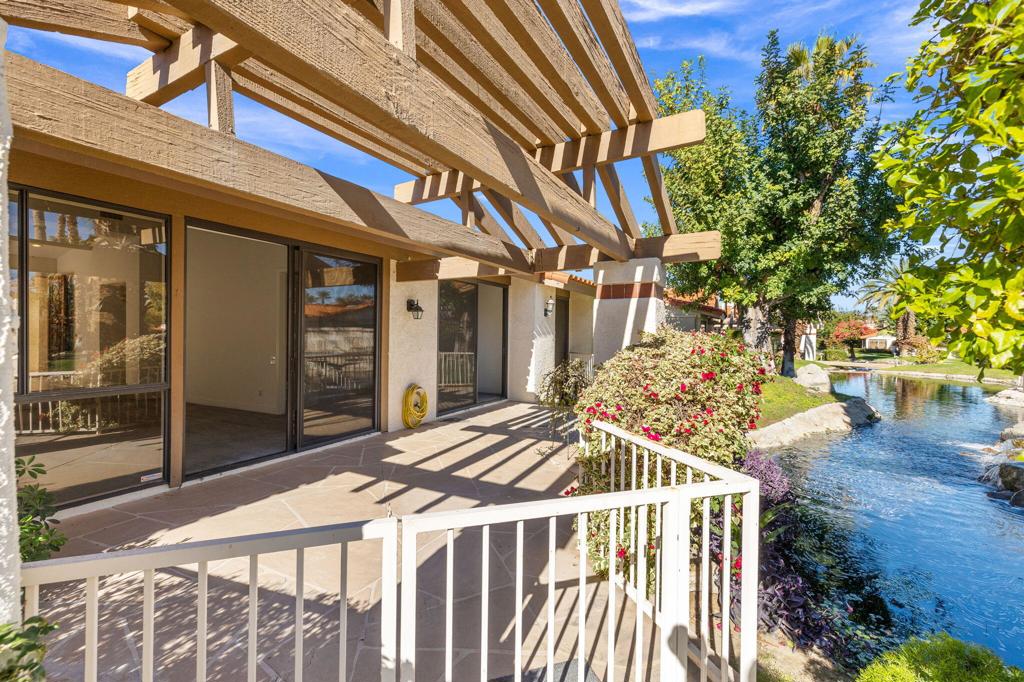 Los Lagos - Residential