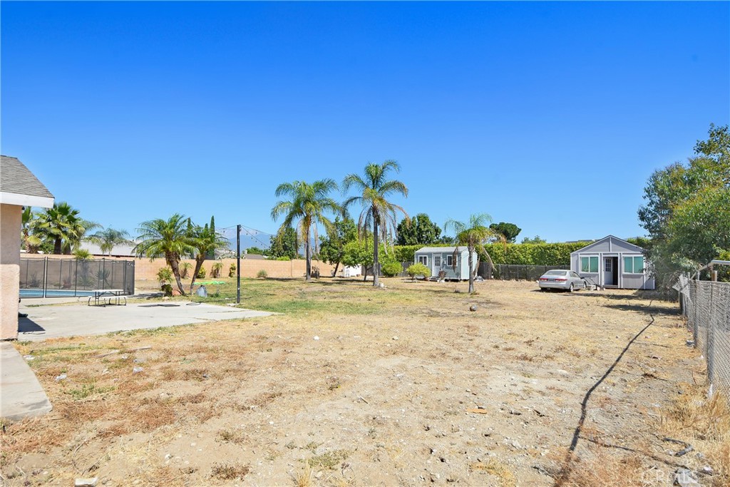 1018 W Casmalia