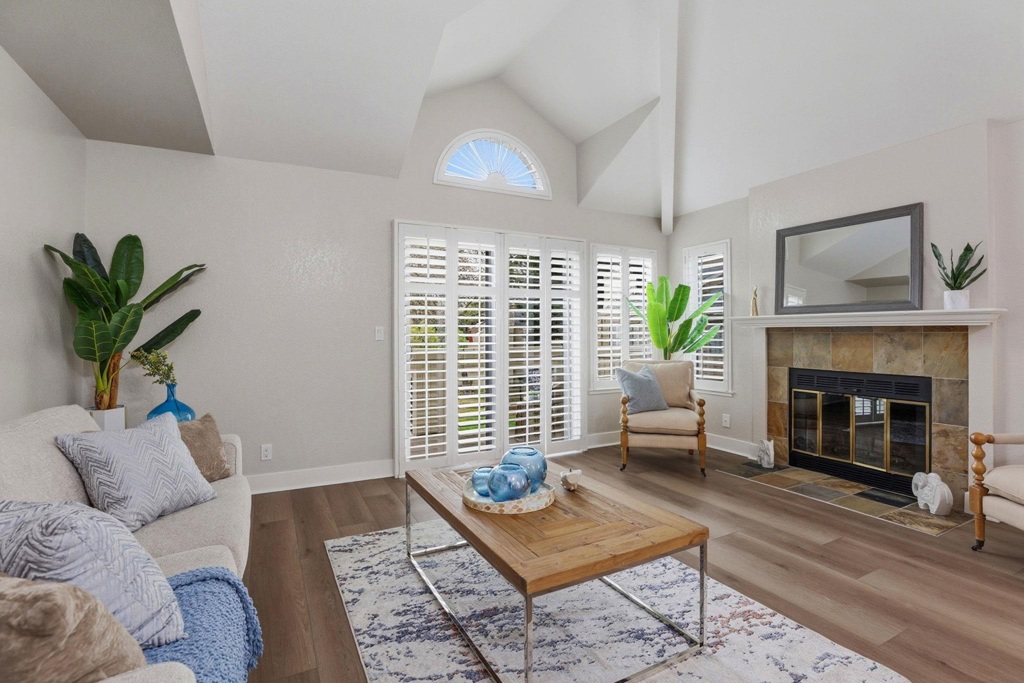 309 309 S Overlook Dr