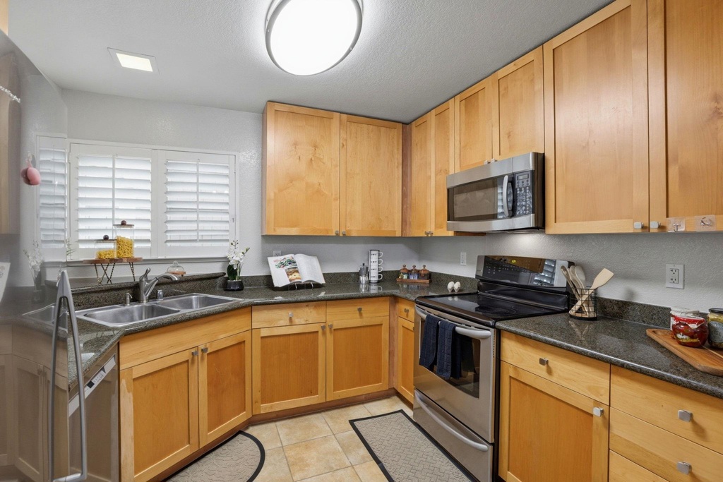 309 309 S Overlook Dr