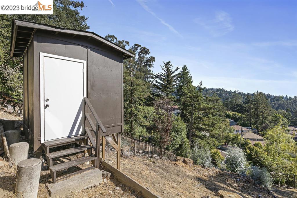 MONTCLAIR - Residential