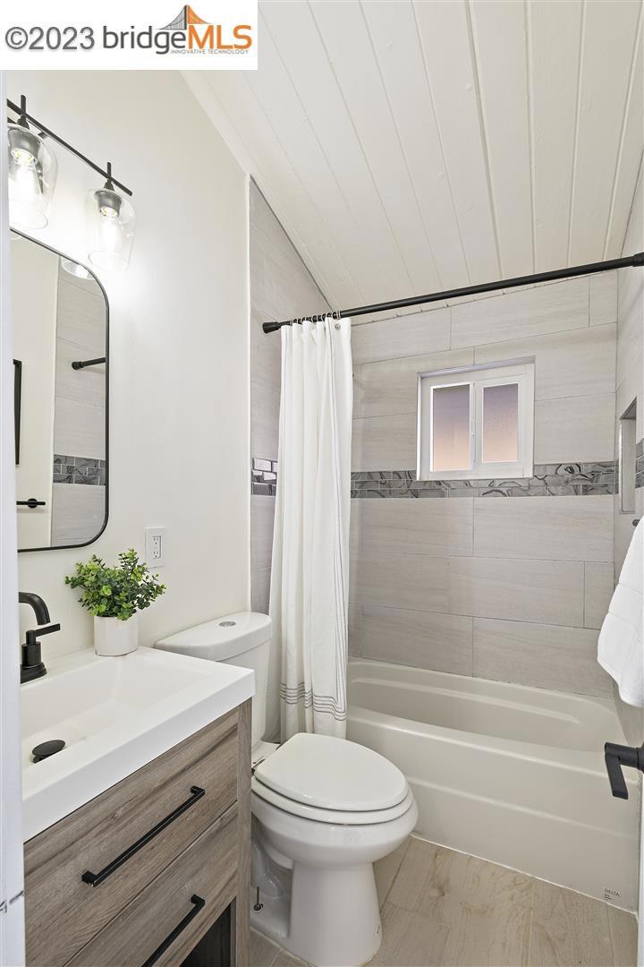 MONTCLAIR - Residential