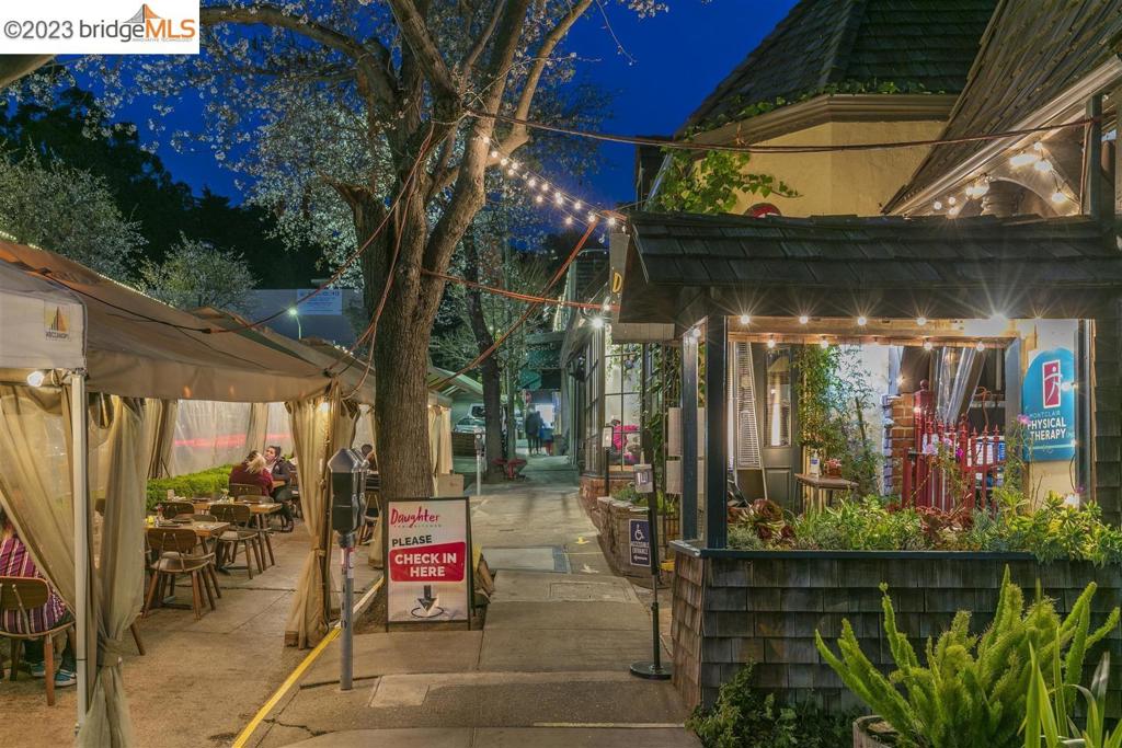 MONTCLAIR - Residential