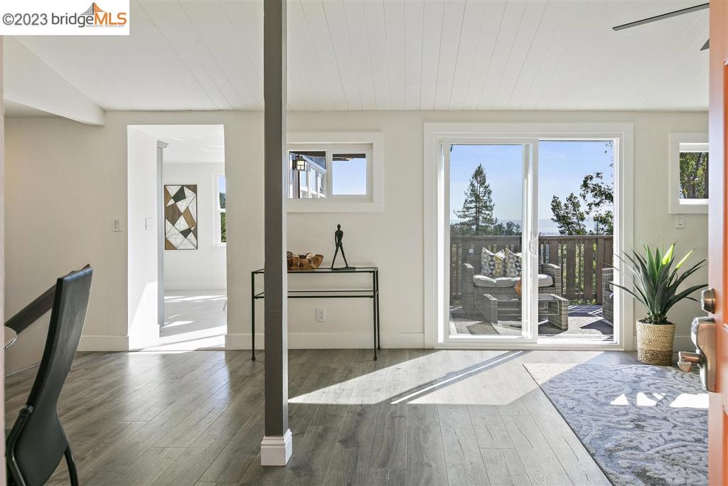 MONTCLAIR - Residential