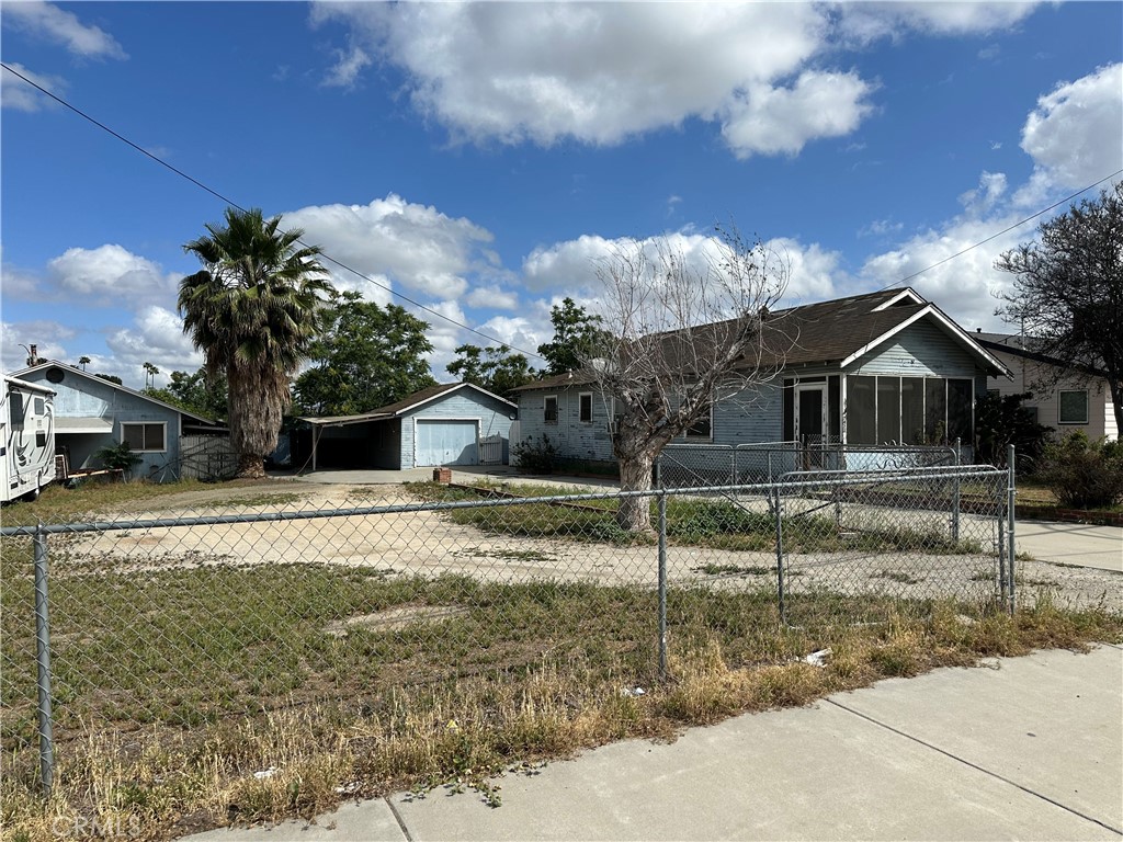 7423 Indiana Avenue