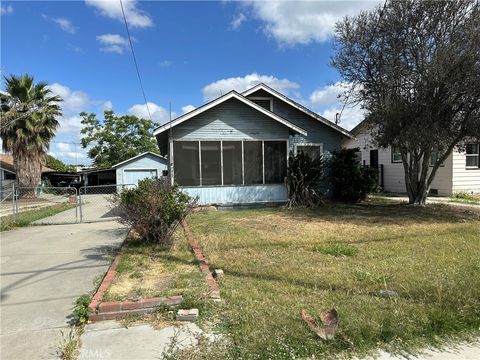 7423 Indiana Avenue Riverside CA 92504