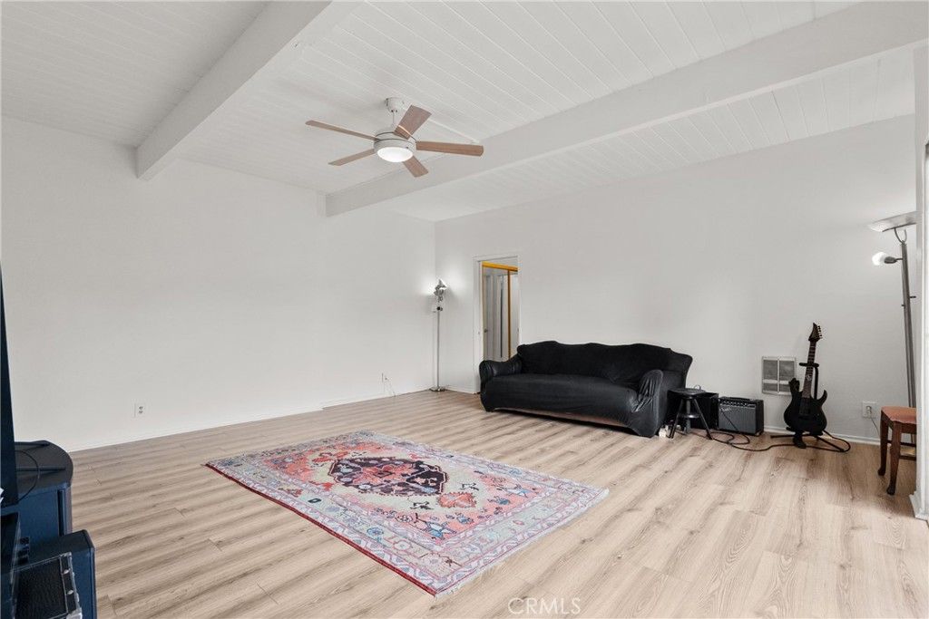 Photo of 12014 Kling St #23, Valley Village, CA 91607 (MLS # SR25245736)