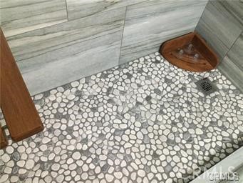 FORD FOUNTAINS - Residential Lease