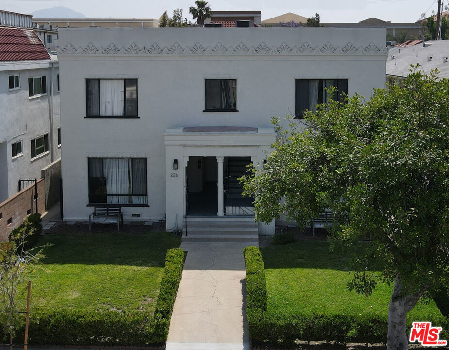 Located ideally in the heart of Glendale is this completely remodeled and stabalized 5 unit apartment building ready to be the trophy property. The unit mix is balanced with three 2/2 units, one 3/2 unit, one 1/1 unit. The 2026 scheduled gross income is $196,753 after a modest 5% rent increase. Some of the updates include new kitchens, bathrooms, flooring, central AC & heating, laundry in each unit, paint inside and out, water heaters, 400 amp panel, plumbing. All appliances are included. 5 car detatched garage. Convert all or part of the garage into an ADU or build one on top (Buyer to verify). Tenants pay for their own electricity and gas.