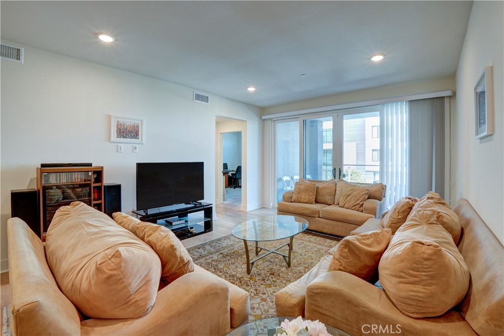 Tustin Village (TV) - Residential