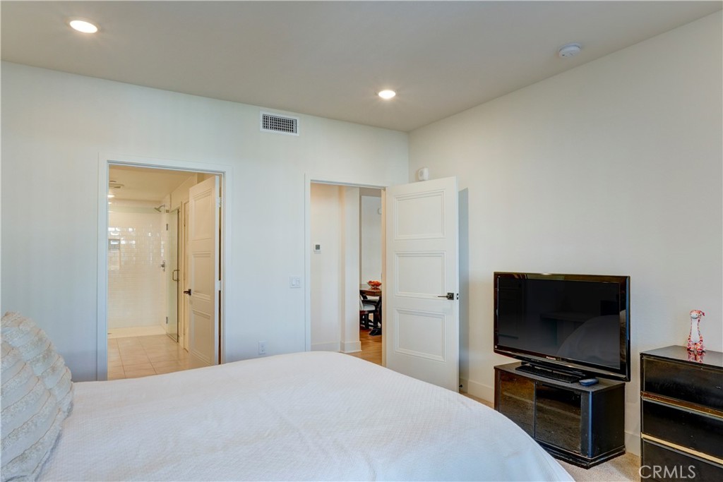 Tustin Village (TV) - Residential