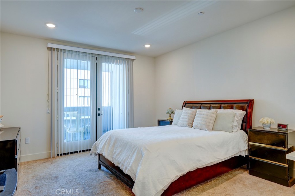Tustin Village (TV) - Residential