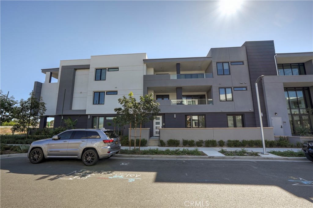 Tustin Village (TV) - Residential