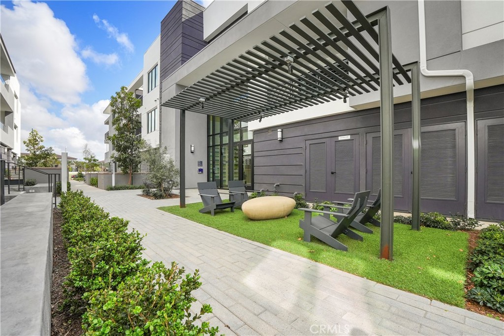 Tustin Village (TV) - Residential
