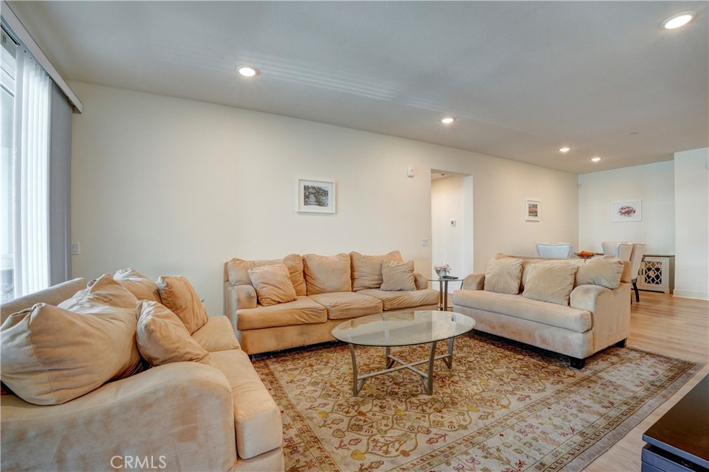 Tustin Village (TV) - Residential