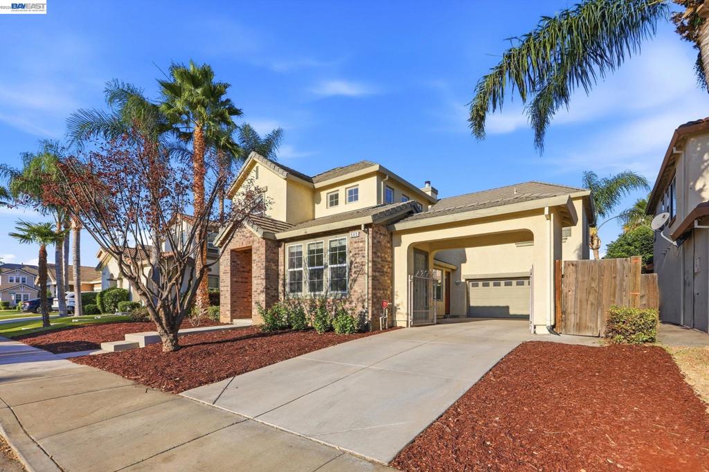 565 Presidio Pl