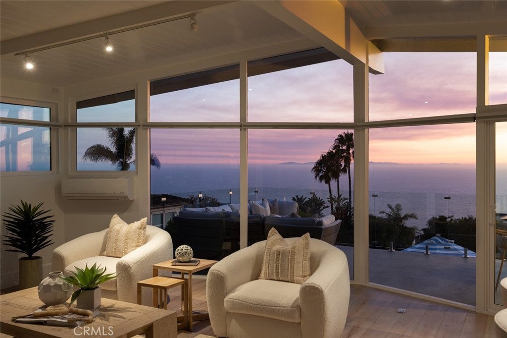 1105 Miramar