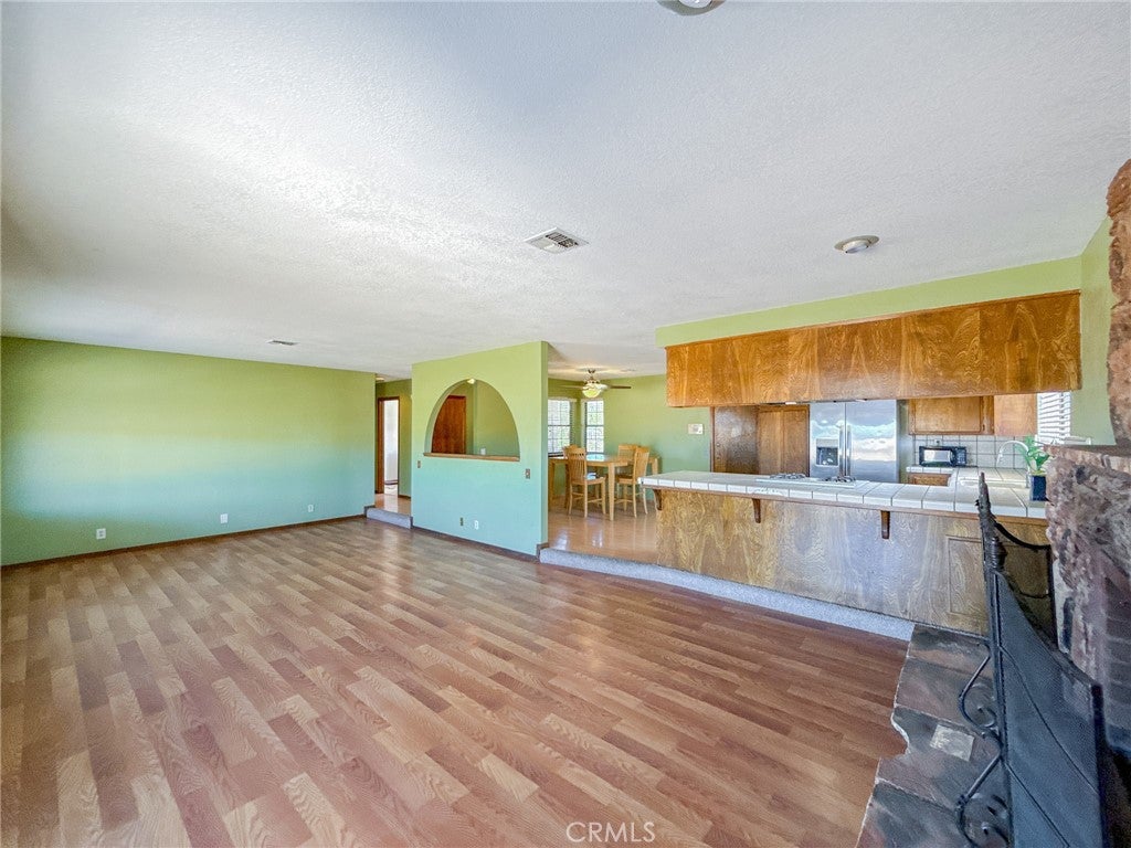 40607 12th Street West