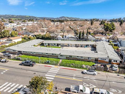 548 105th Avenue Oakland CA 94603