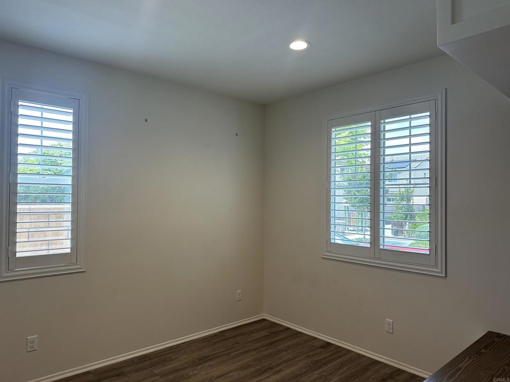 253 Oberland Way