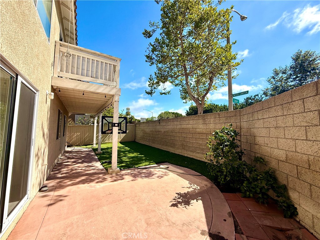 California Summit (CASU) - Residential Lease