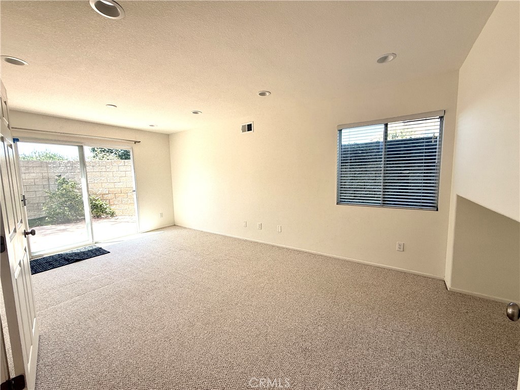 California Summit (CASU) - Residential Lease