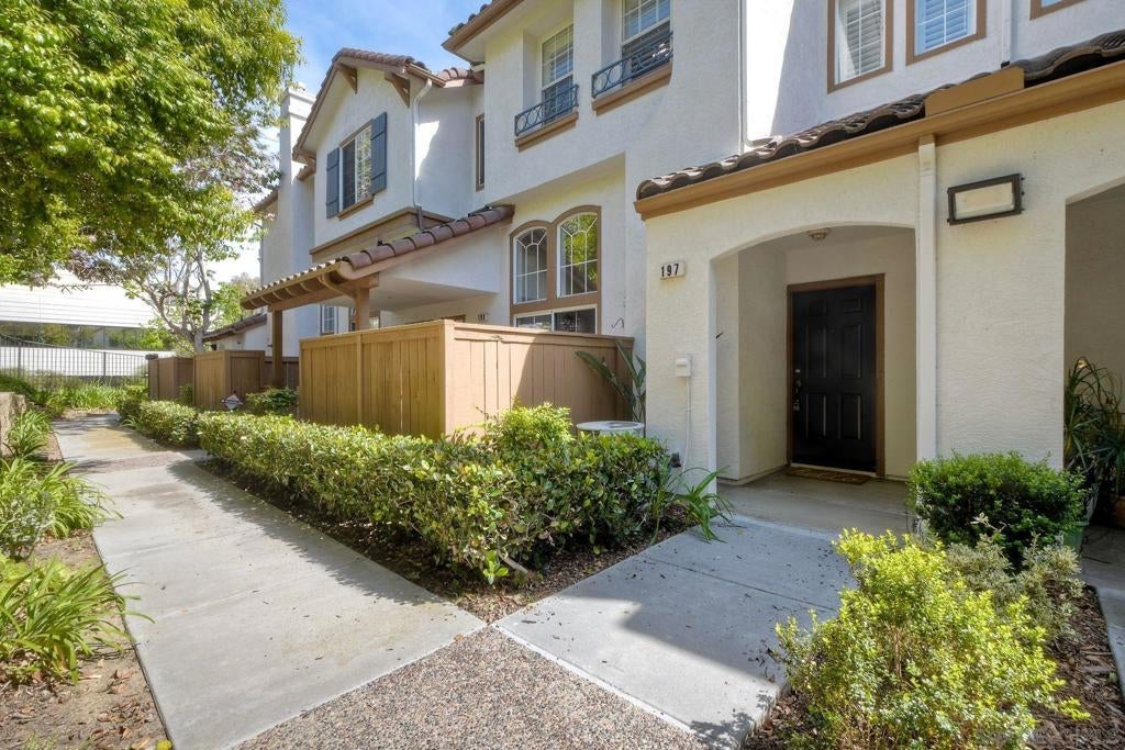 10242 Wateridge Cir Cir