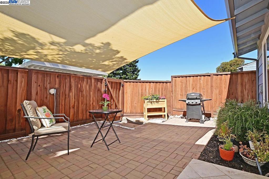 SPRINGVALLEY CMN - Residential