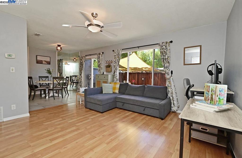 SPRINGVALLEY CMN - Residential