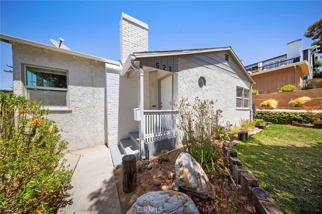 523 Avenue A
