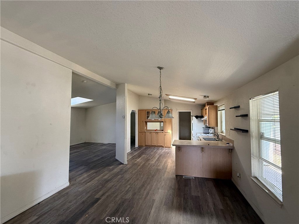 901 S 6th Avenue 6