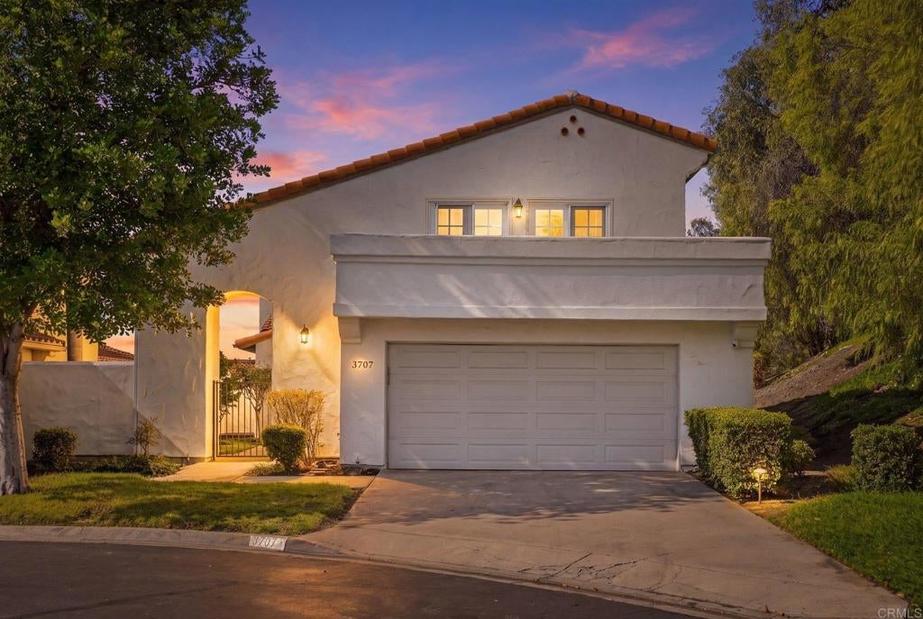 3707 Wildrose Glen