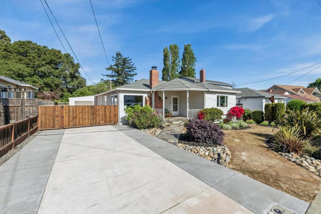 648 Guadalupe Avenue