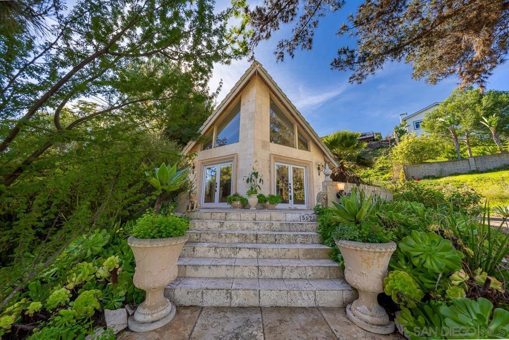 5628 Desert View Drive