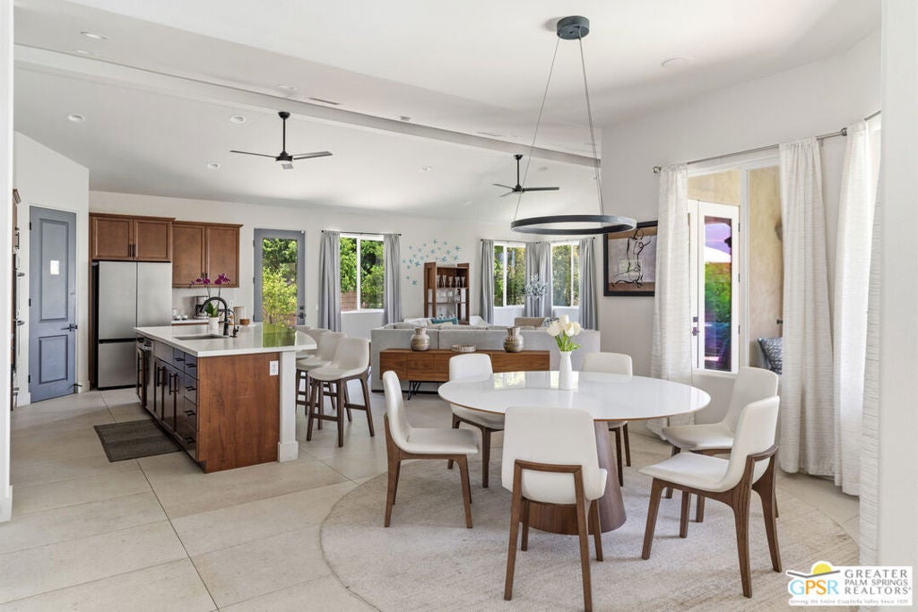 2220 N Hermosa Drive