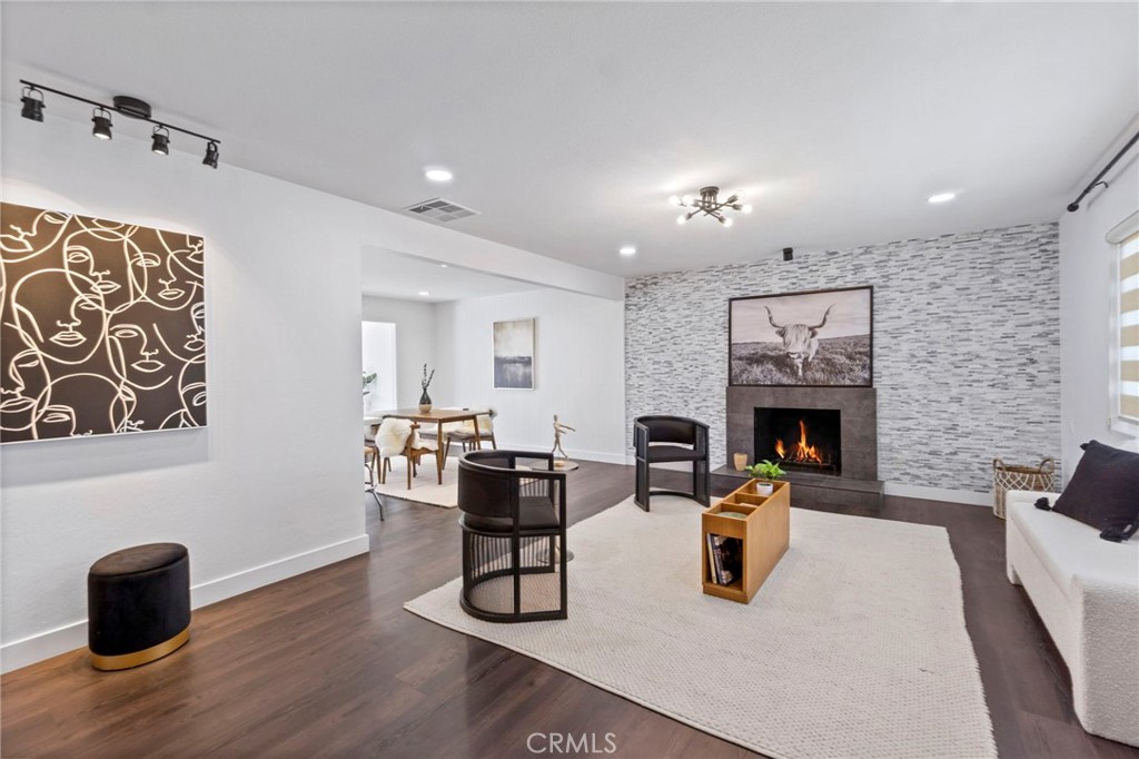 East Gate (ESGT) - Residential