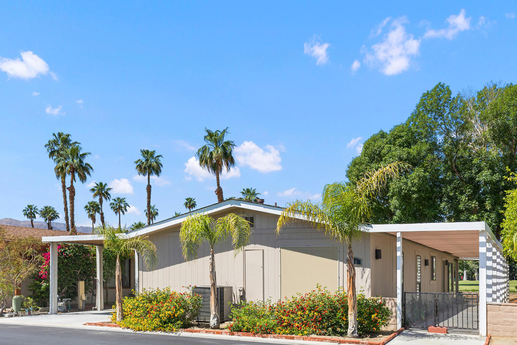 Suncrest Country Clb - Manufactured In Park