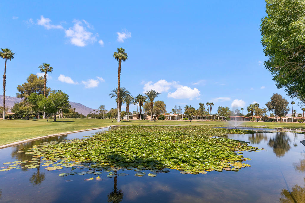 Suncrest Country Clb - Manufactured In Park