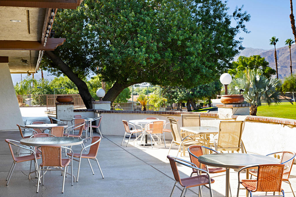 Suncrest Country Clb - Manufactured In Park