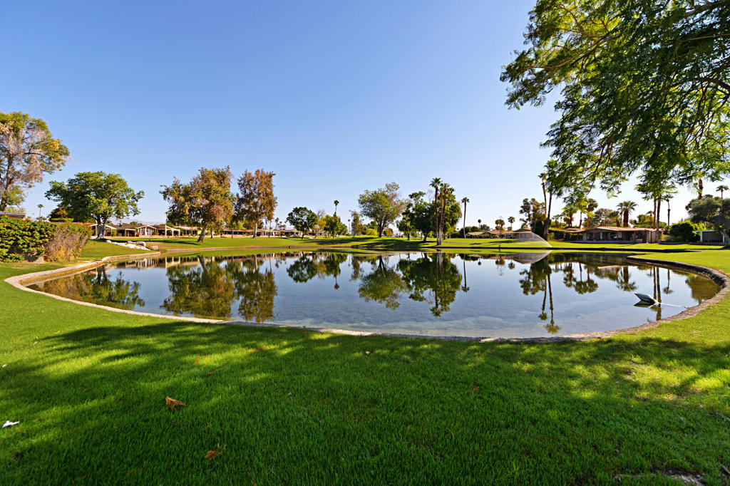 Suncrest Country Clb - Manufactured In Park