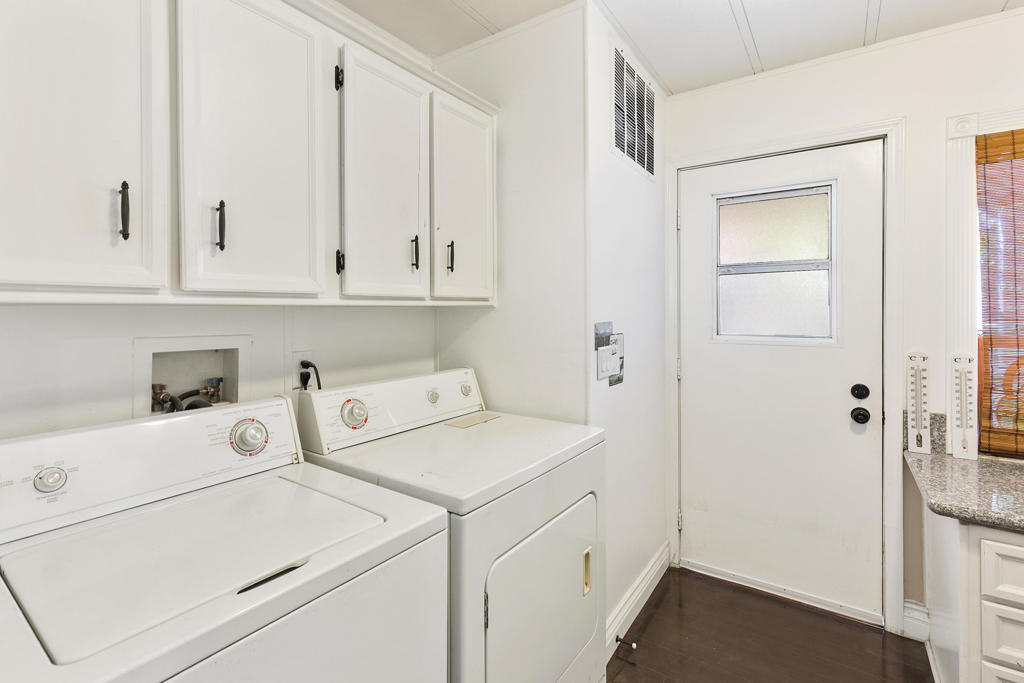 Suncrest Country Clb - Manufactured In Park